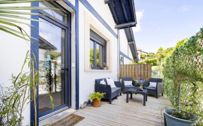 Loft Frontiere Montagne Et Plage Urrugne Exterior photo